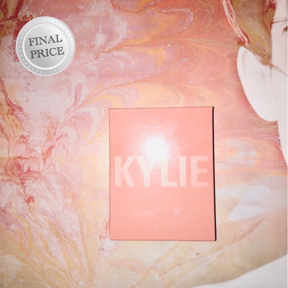 ❗️LAST CALL❗️Kylie Cosmetics Illuminating Powder